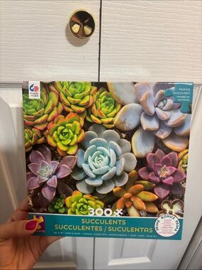 300-Piece Succulents Puzzle
